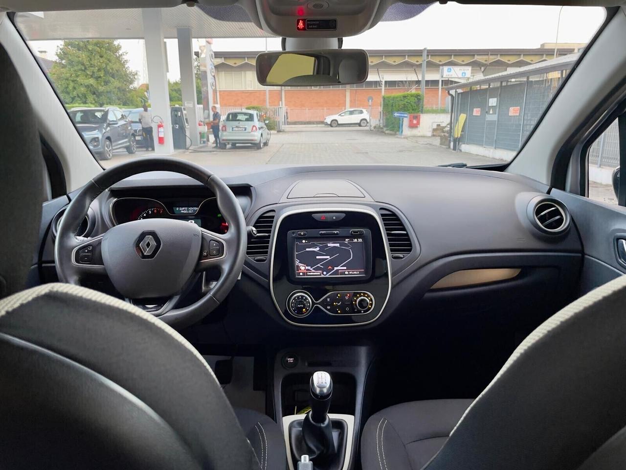 Renault Captur EXPERIENCE