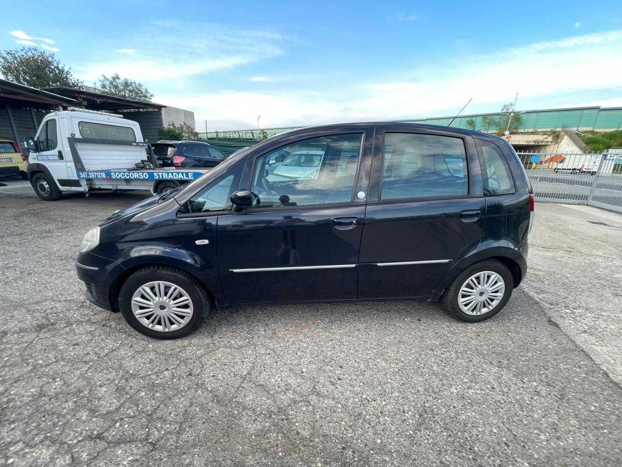 Lancia MUSA 1.4 Argento Ecochic GPL