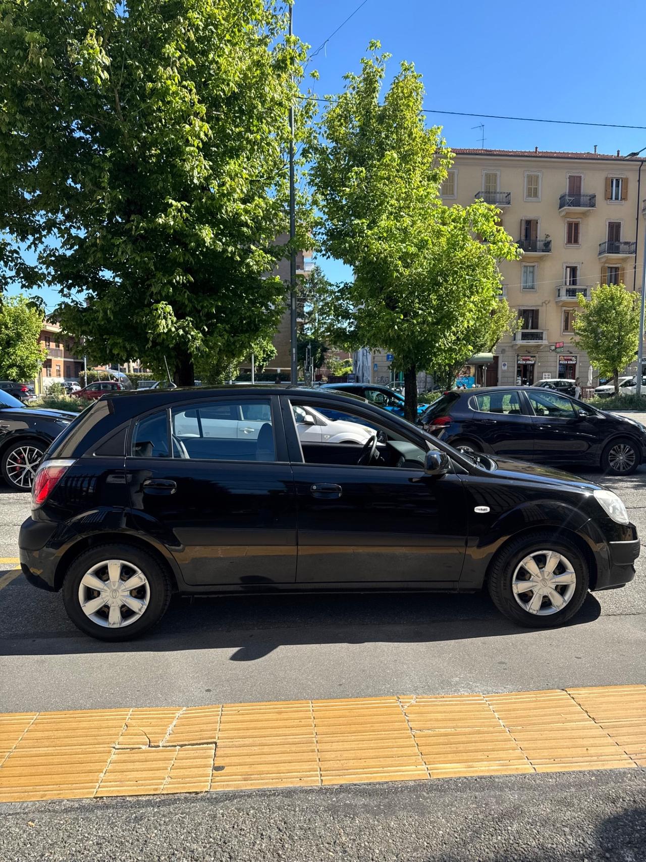Kia Rio 1.4 97 cv benz Unicoproprietario