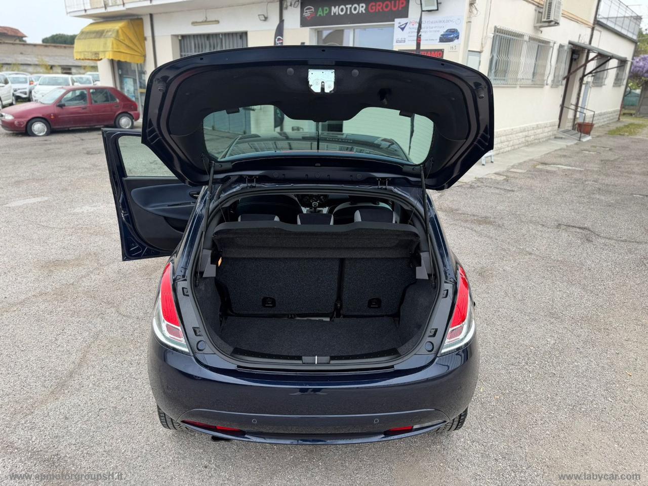 LANCIA Ypsilon 1.2 69 CV 5p. Mya