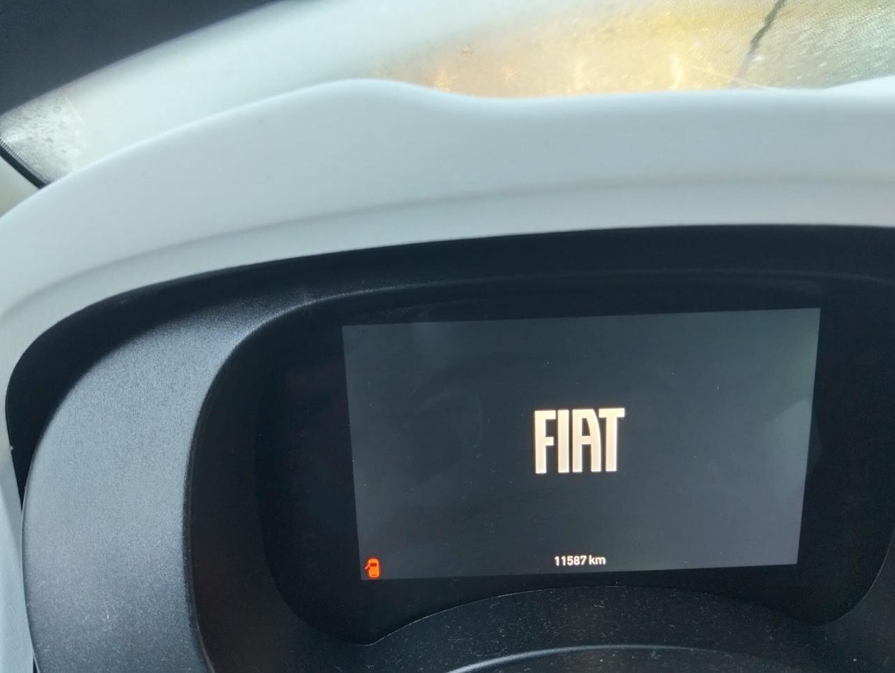 Fiat Pandina 1.0 Hybrid Cross 2025 SINISTRATA
