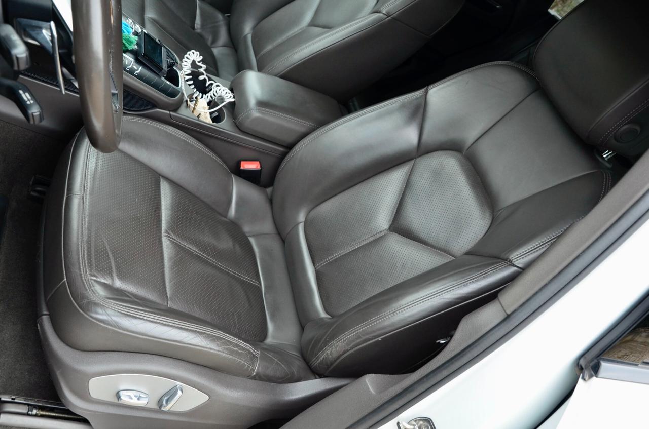 PORSCHE MACAN S 3.0d 250cv PDK, OTTIME CONDIZIONI, SERVICE CON FATTURE, NAVI, GANCIO TRAINO, 20", PERMUTE