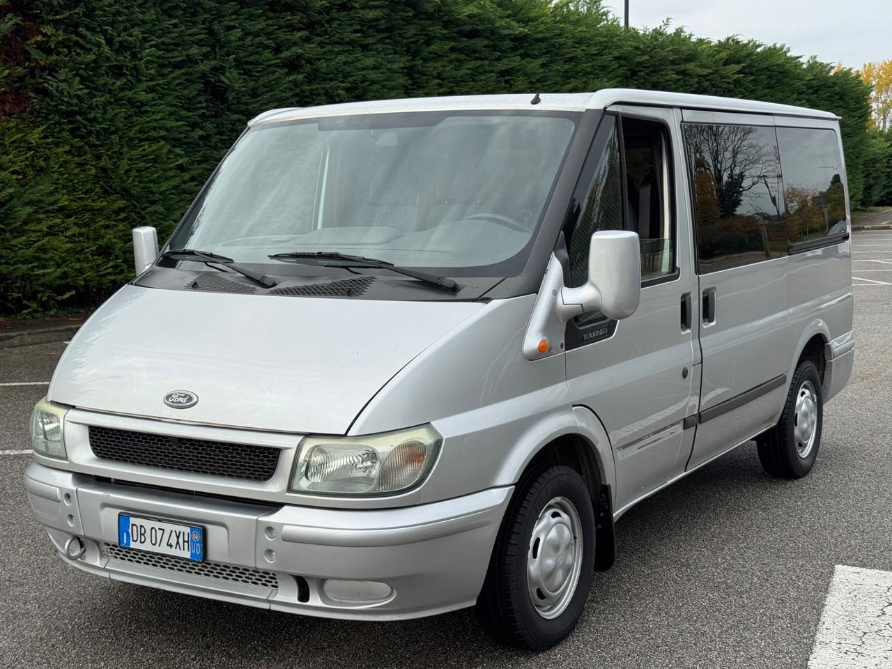 Ford Tourneo 2.0 9 posti