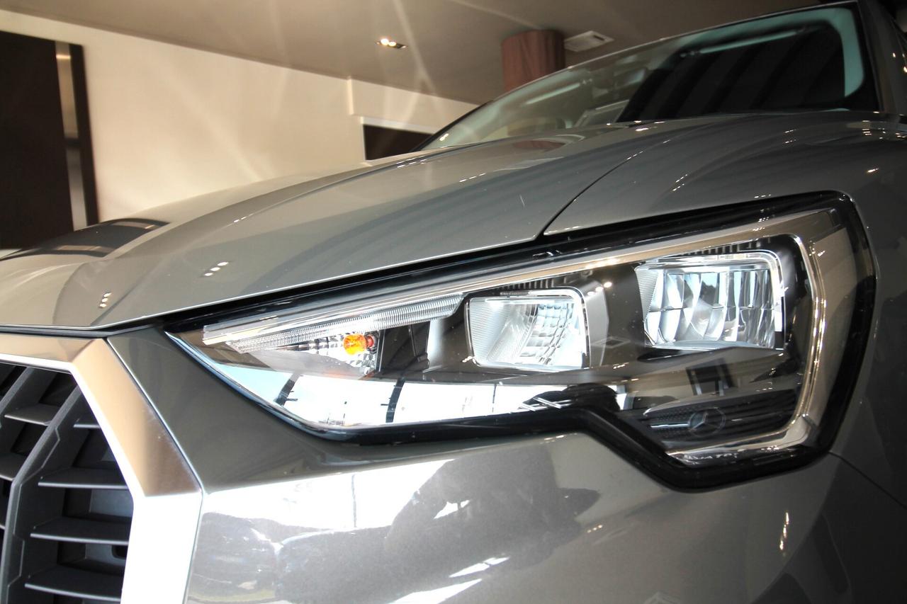 AUDI Q3 35 TDI S TRONIC