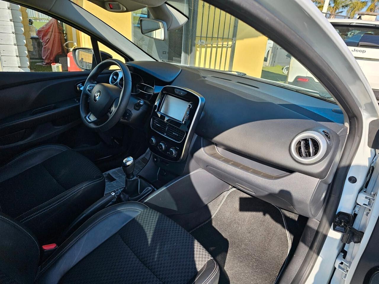 Renault Clio dCi 8V 90 CV 5 porte Duel2