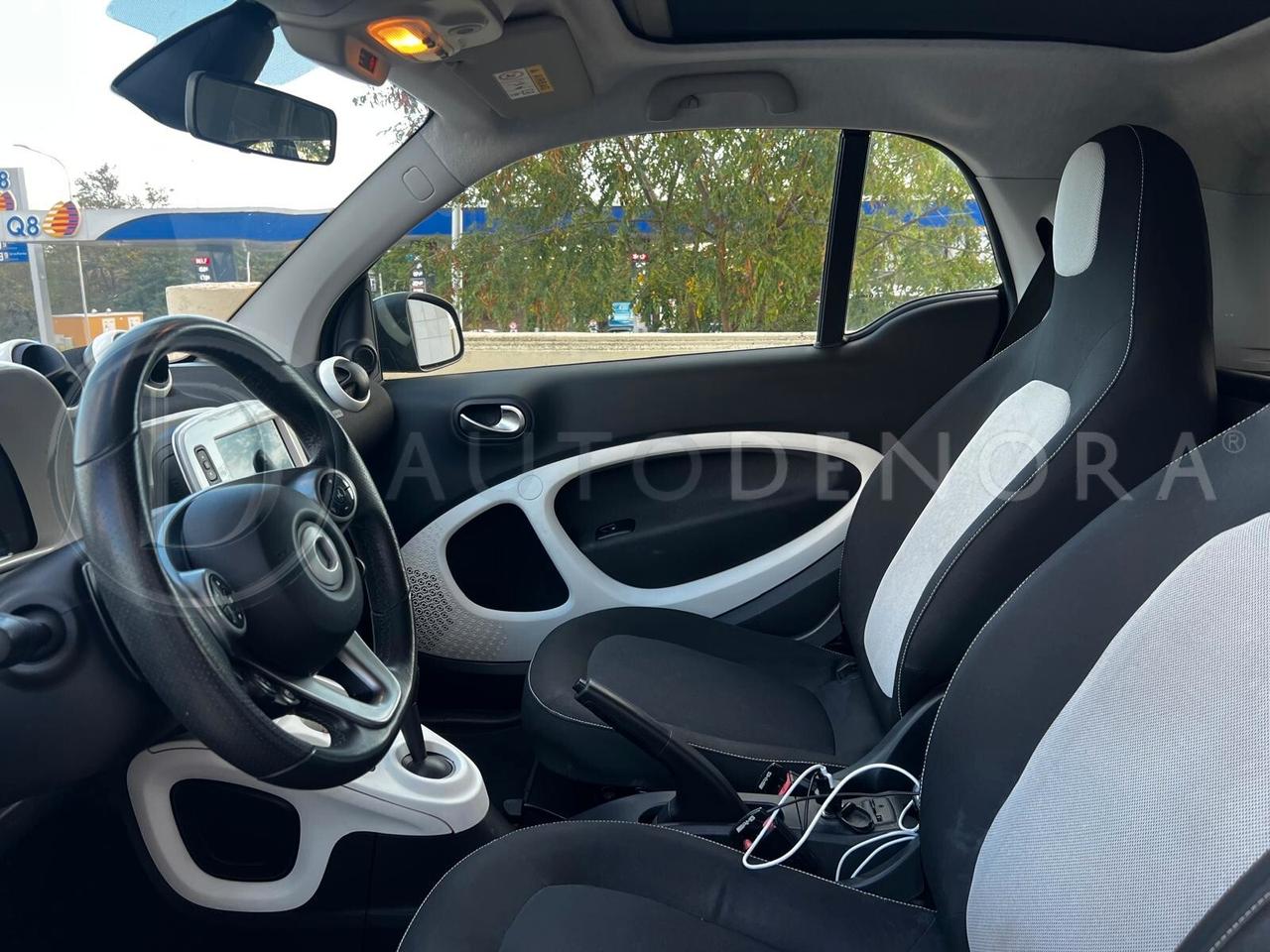 Smart ForTwo 70 1.0 twinamic Passion#AUTO#LED#NAVI#TETTO
