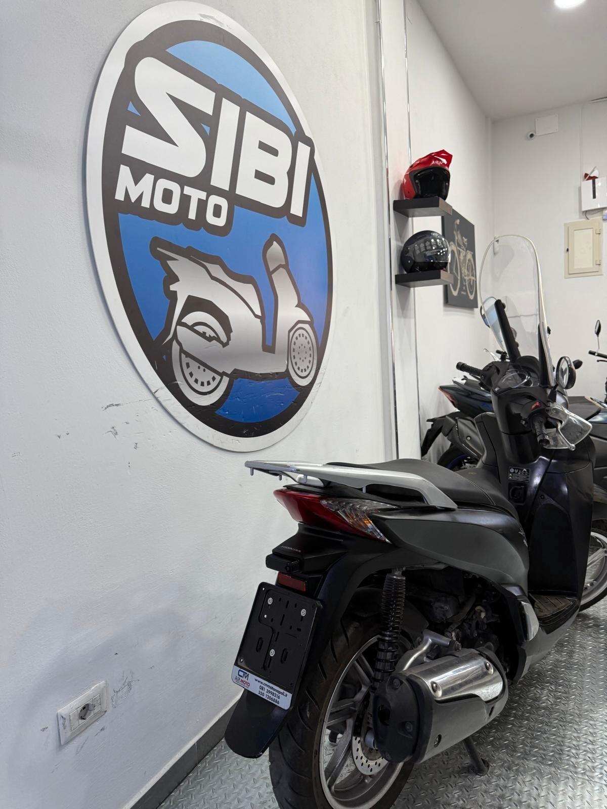 HONDA SH 300