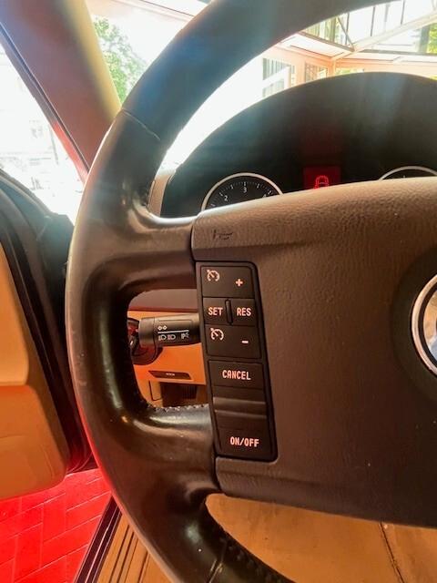VOLKSWAGEN TOUAREG EXCLUSIVE 2.5 4X4 TDI RS PELLE TOTALE CERCHI DA 18