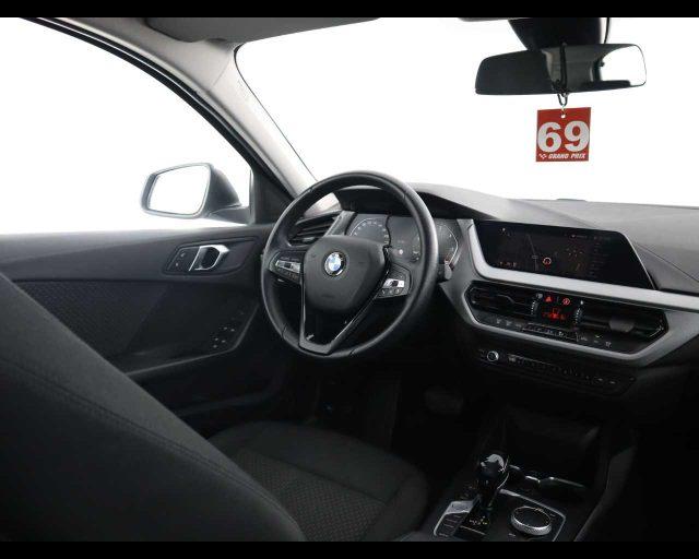 BMW 118 d 5p. Business Advantage