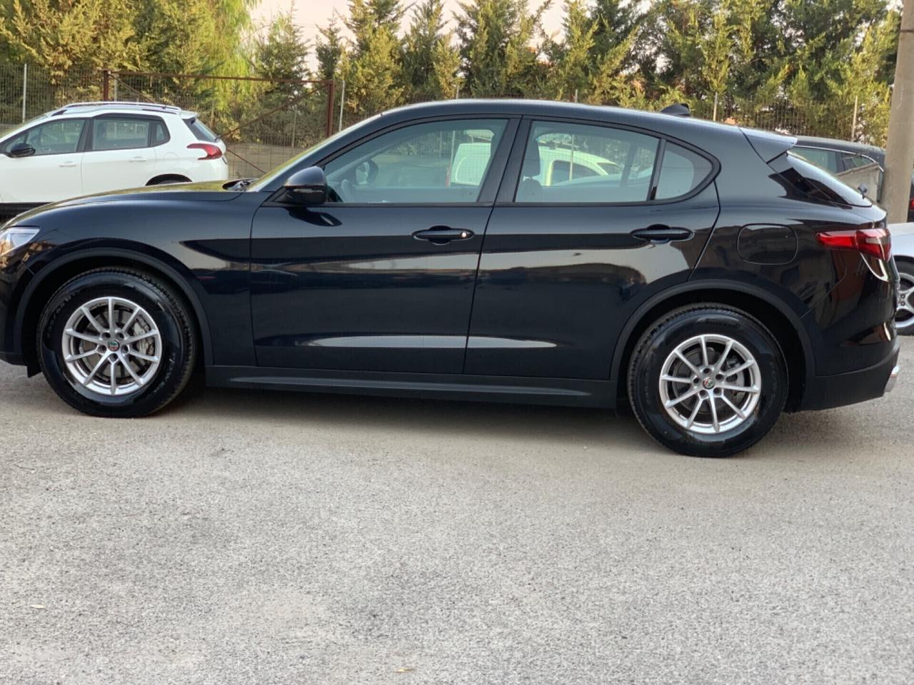 Alfa Romeo Stelvio 2.2 Turbodiesel 190 CV AT8 RWD Business