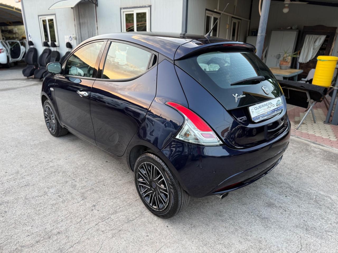 Lancia Ypsilon 1.2 69 CV 5 porte Platinum Km Certif.