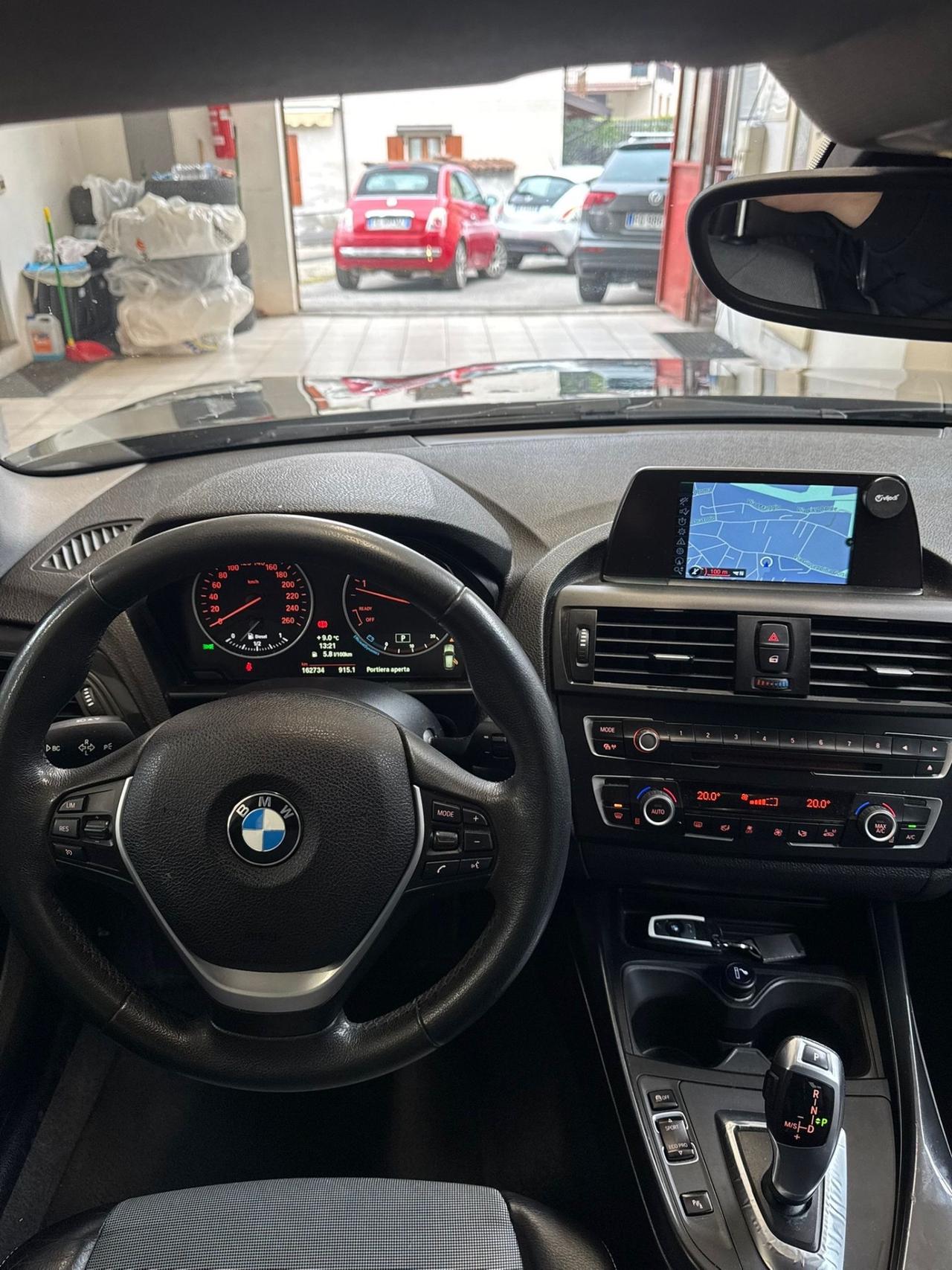 Bmw 118 116d 5p. Urban