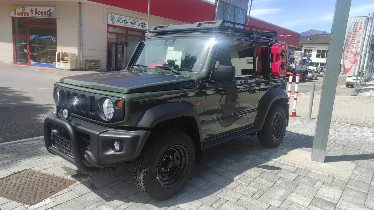 SUZUKI JIMNY 4X4 RIDOTTE 4 POSTI AUTOVETTURA GANCIO