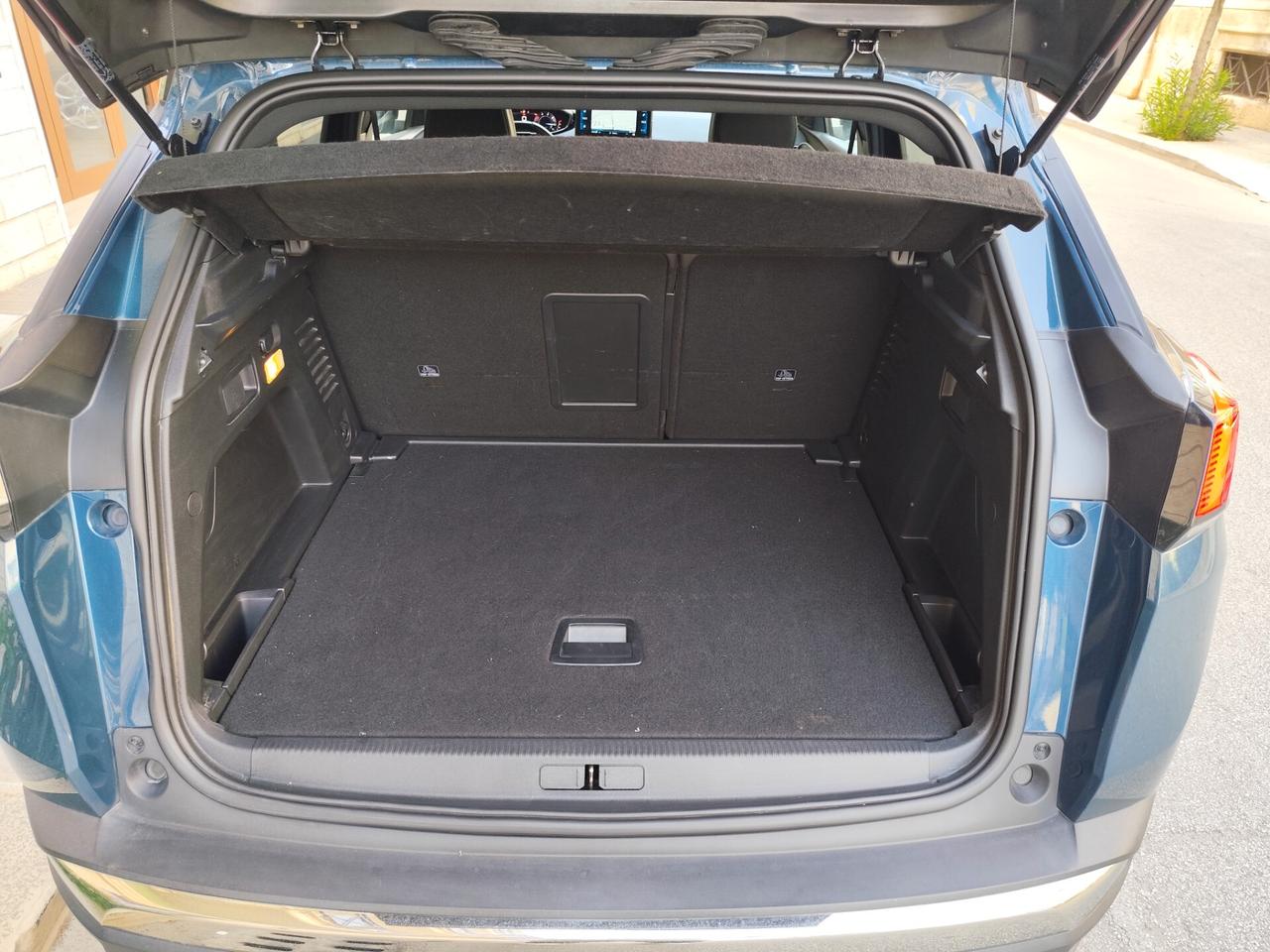 Peugeot 3008 1.5 BlueHDi 130CV ALLURE AUTOMATICA