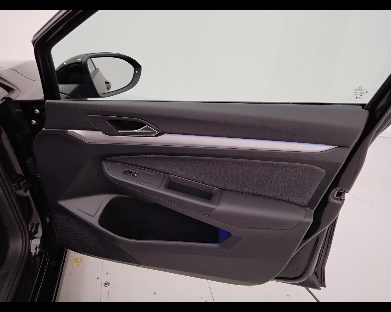 VOLKSWAGEN Golf VIII 2020 - Golf 2.0 tdi Life 115cv dsg
