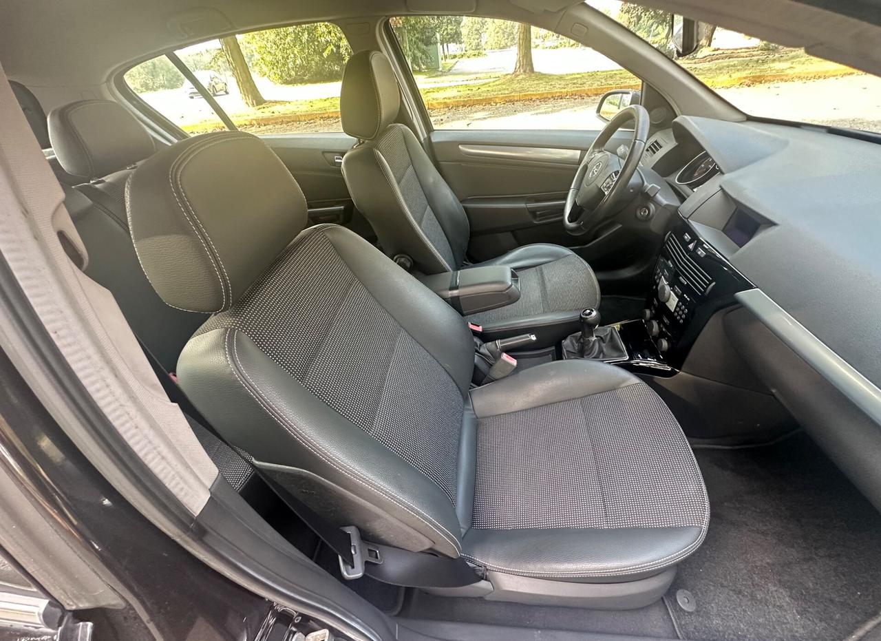 Opel Astra 1.7 CDTI 125CV 5 porte Cosmo