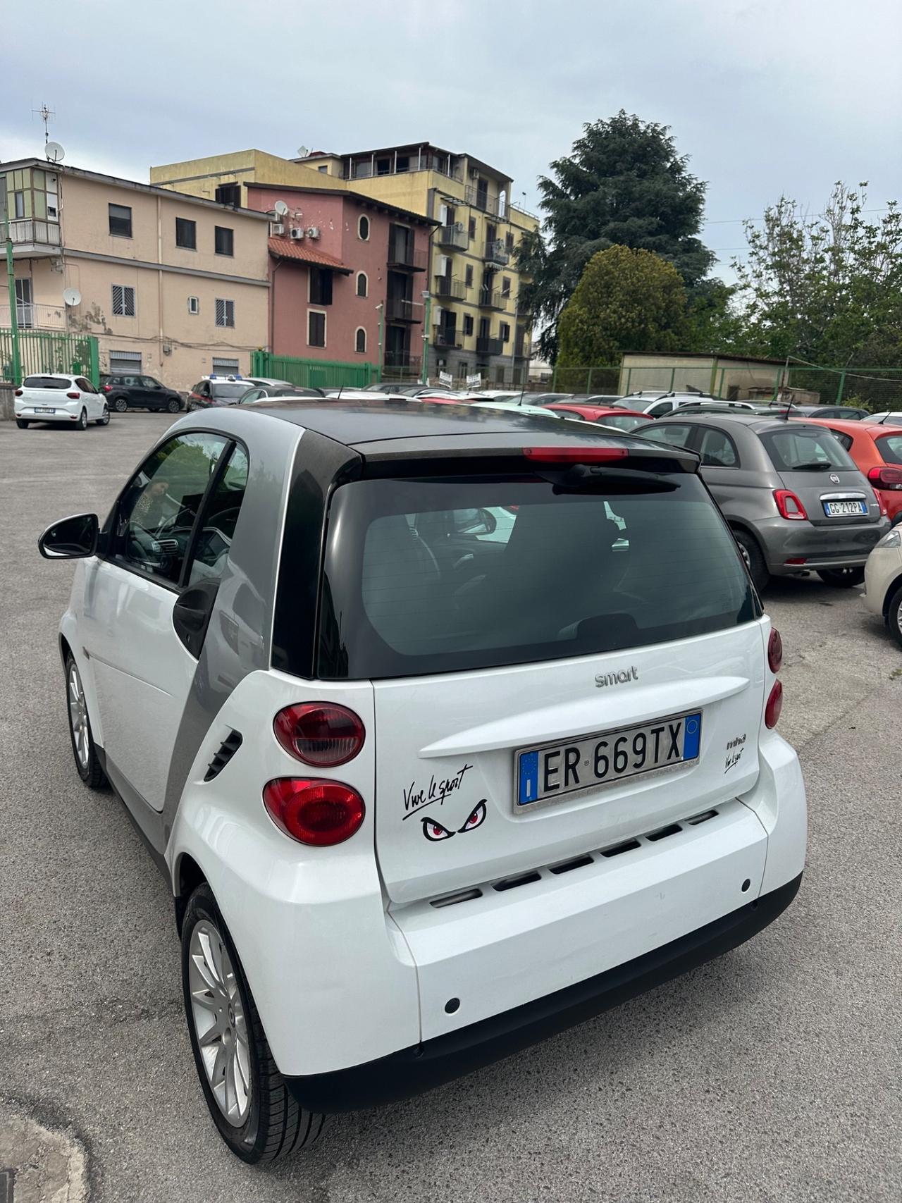 Smart ForTwo 1000 52 kW coupé passion