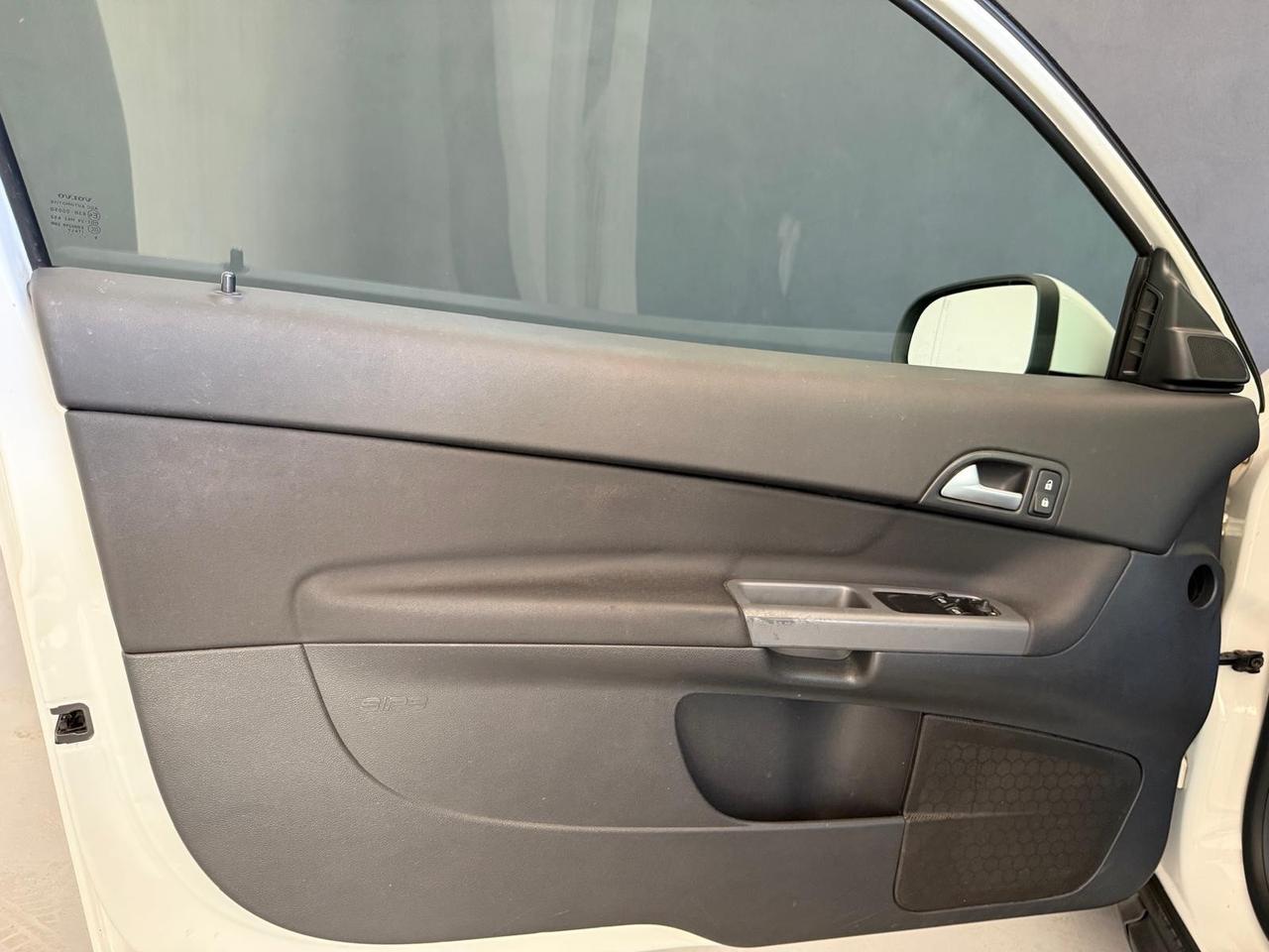 Volvo C30 1.6 D DRIVe R-Design