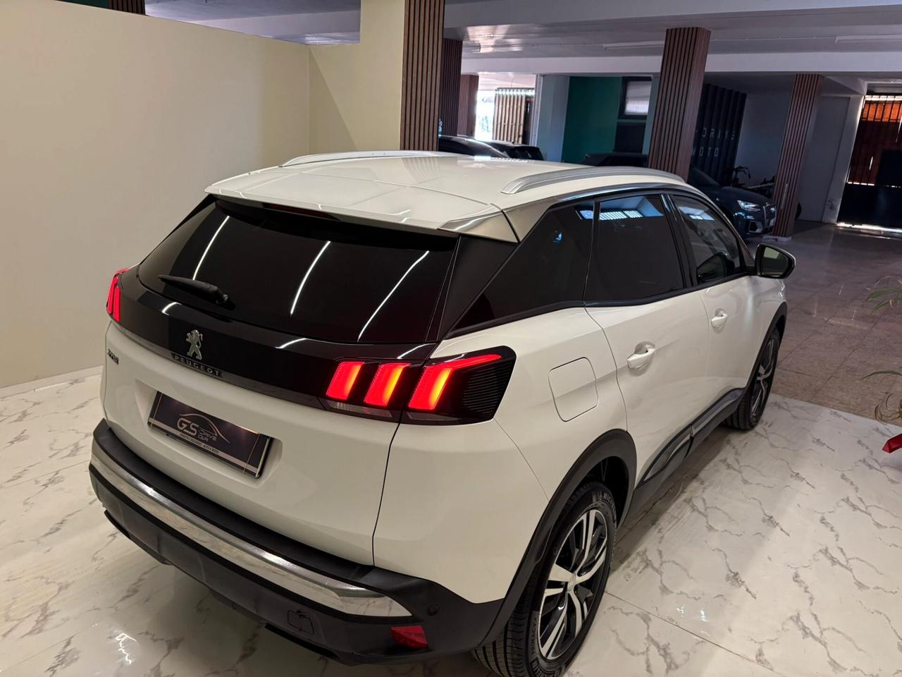 Peugeot 3008 BlueHDi 130 S&S EAT8 Allure