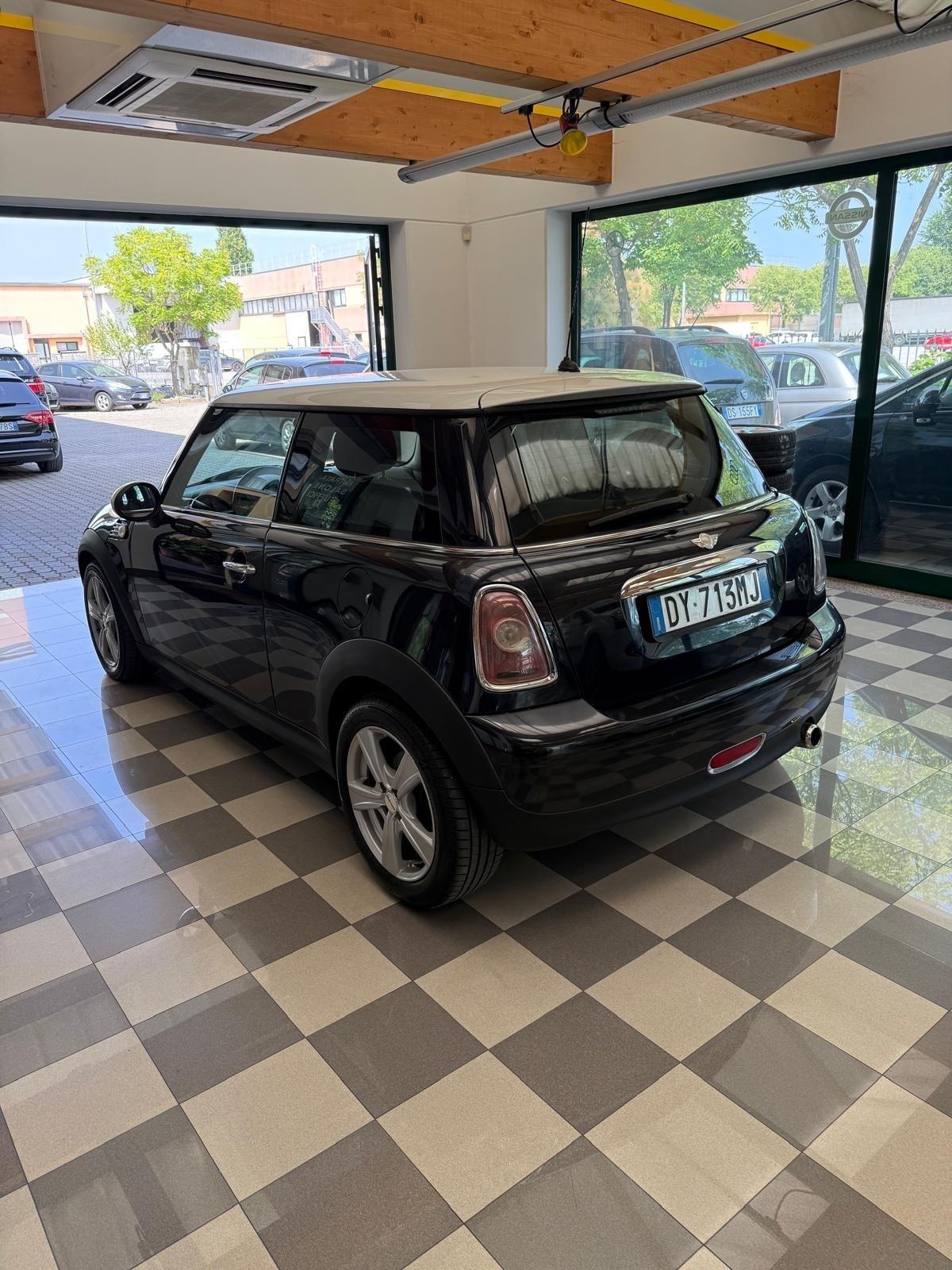 Mini Cooper 1.6 Diesel Neopatentati
