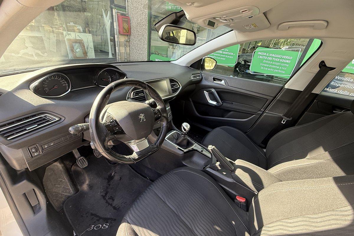 PEUGEOT 308 BlueHDi 120 S&S Business