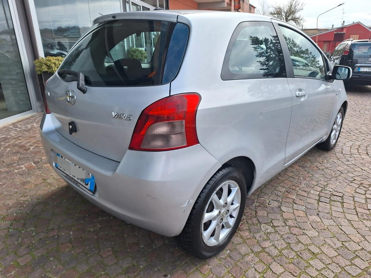 Toyota Yaris 1.4 D-4D 3 porte