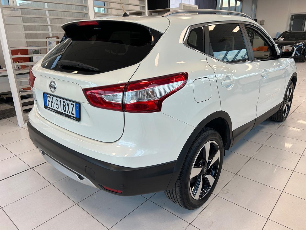 Nissan Qashqai 1.6 dCi 2WD N-Connecta Xtronic Neopatentati