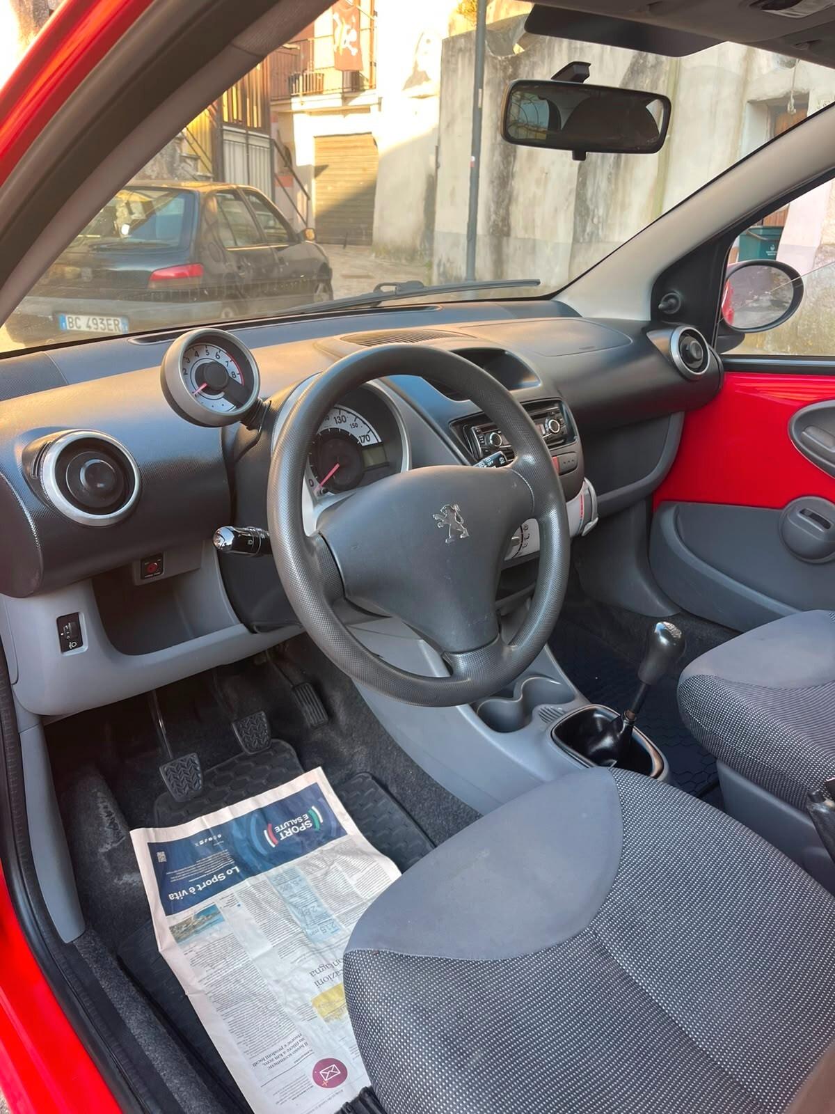 Peugeot 107 1.0 68CV 5p. Sweet Years