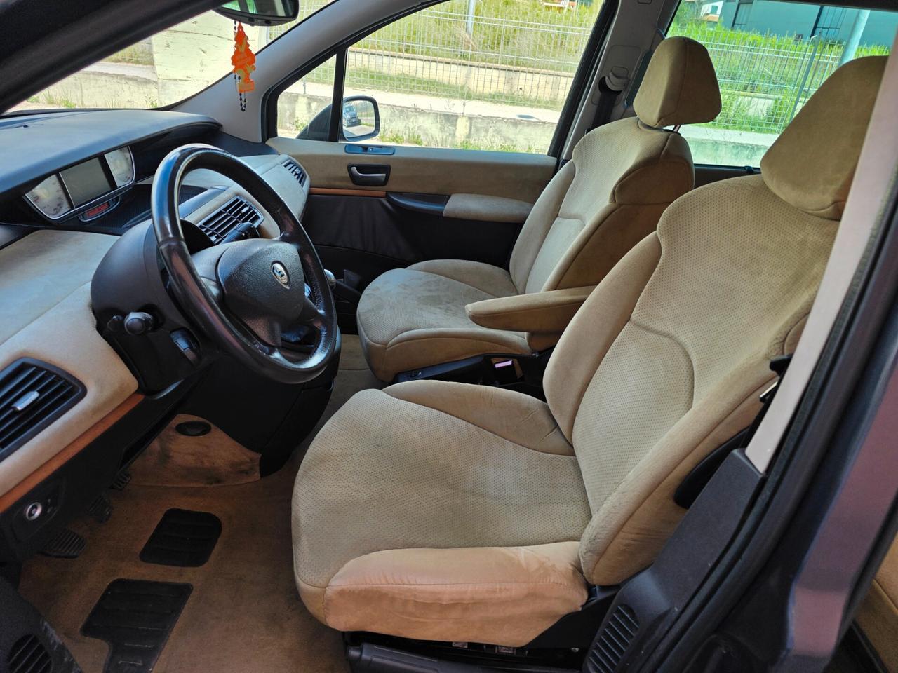 Lancia Phedra 2.0 MJT 120 CV Executive