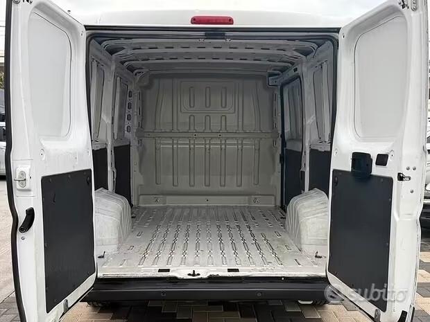 Fiat Ducato Peugeot Boxer 330 2.2 Diesel 140 cv L1