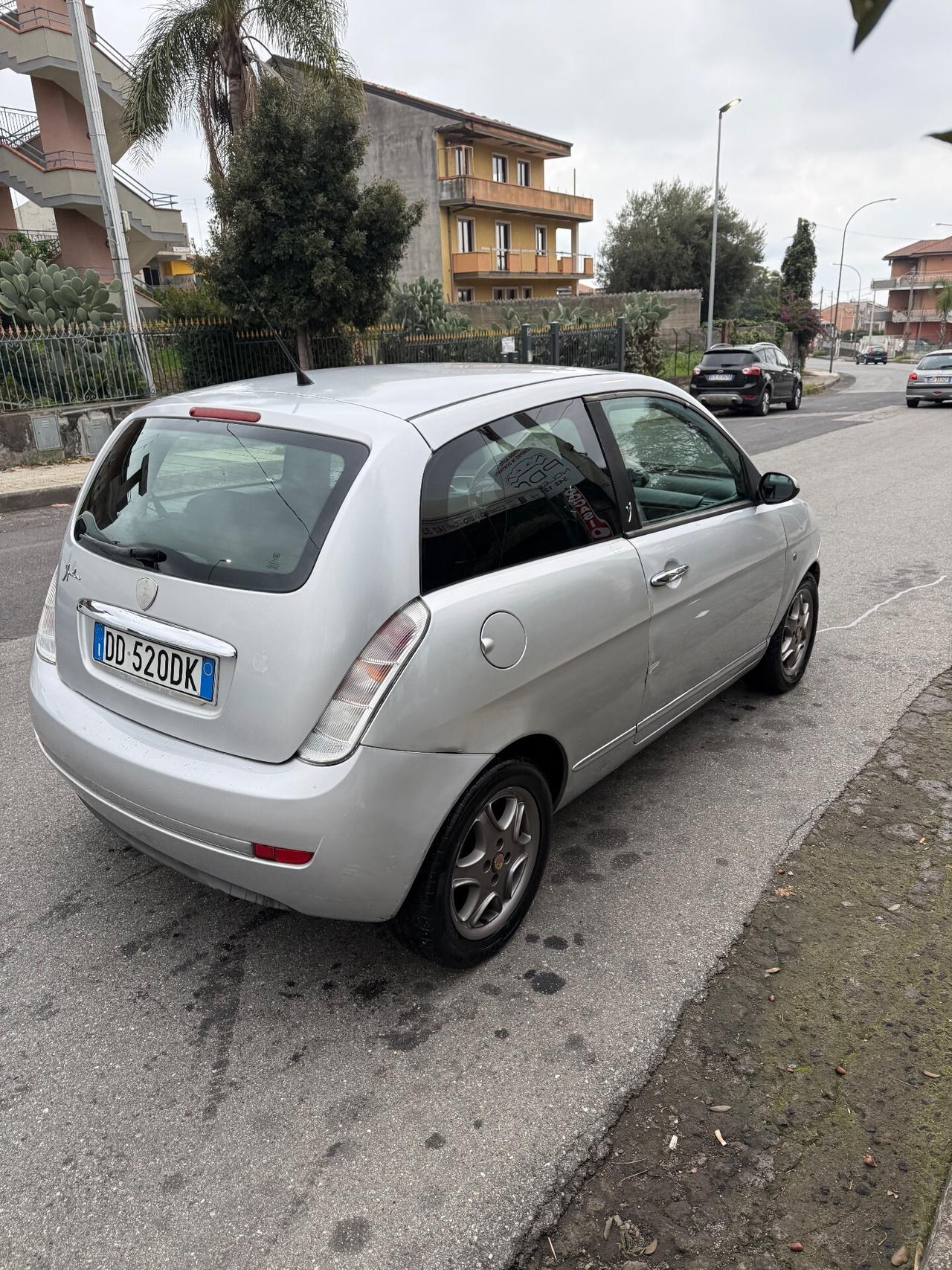 Lancia Ypsilon 1.2 benzina