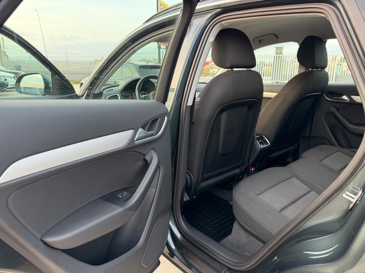 AUDI Q3 2.0 TDI 120 CV FULL EDITION MANUALE MY18