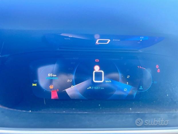 PEUGEOT 2008 PureTech 100 S&S Allure Pack