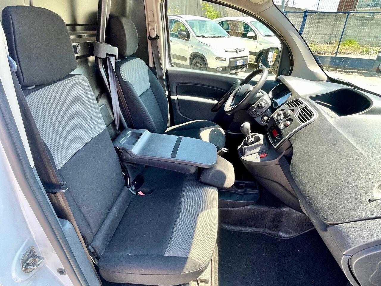 Renault Kangoo 1.5 DCI 95CV 6M 3POSTI 2020
