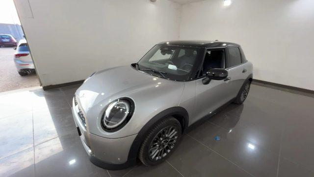 MINI Mini 5 Porte Cooper C Favoured