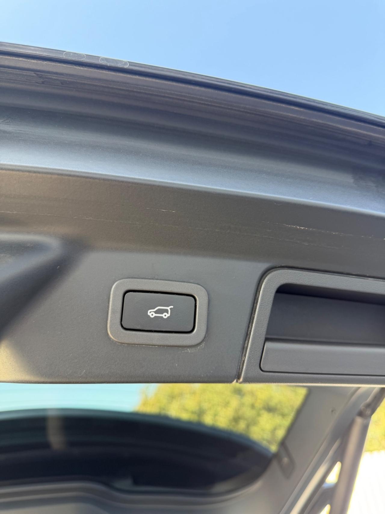 Land Rover Range Velar 2.0D I4 240 CV R-Dynamic