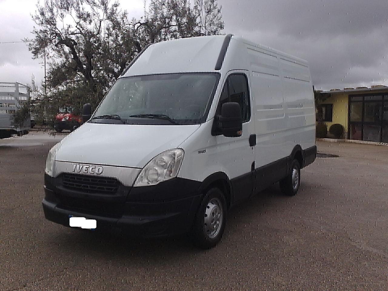 Iveco Daily 35s21 3000cc FURGONE DI SERIE - 2014