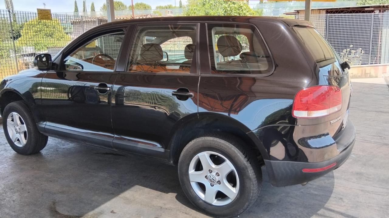 Volkswagen Touareg 2.5 TDI
