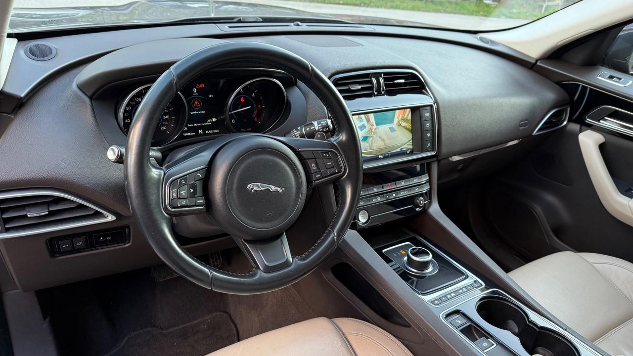 Jaguar F-Pace 2.0 D 180 CV AWD aut. Prestige