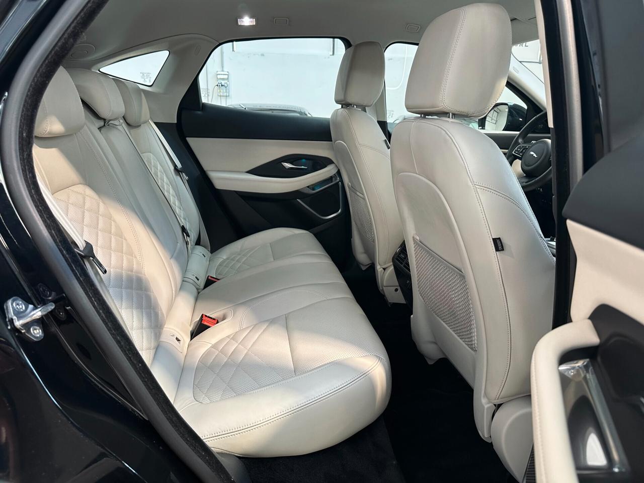 Jaguar E-Pace 2.0D 180 CV AWD aut. R-Dynamic HSE
