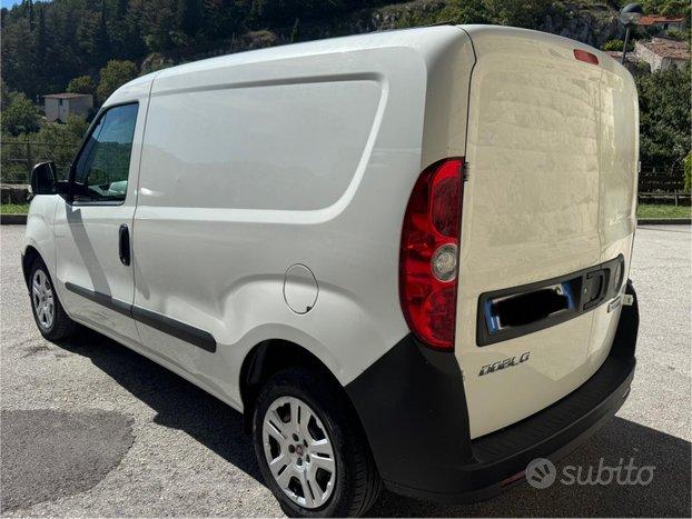 FIAT DOBLO' 1.6 MjT CARGO 3 POSTI PORTA LATERALE