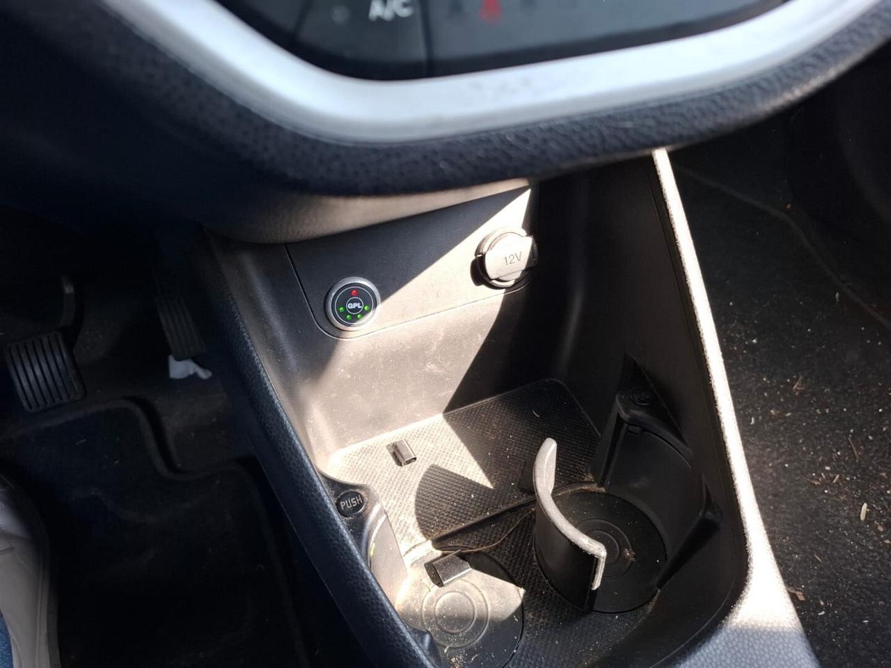 KIA PIACENTO 1.0 BENZINA GPL SINISTRATA MARCIANTE