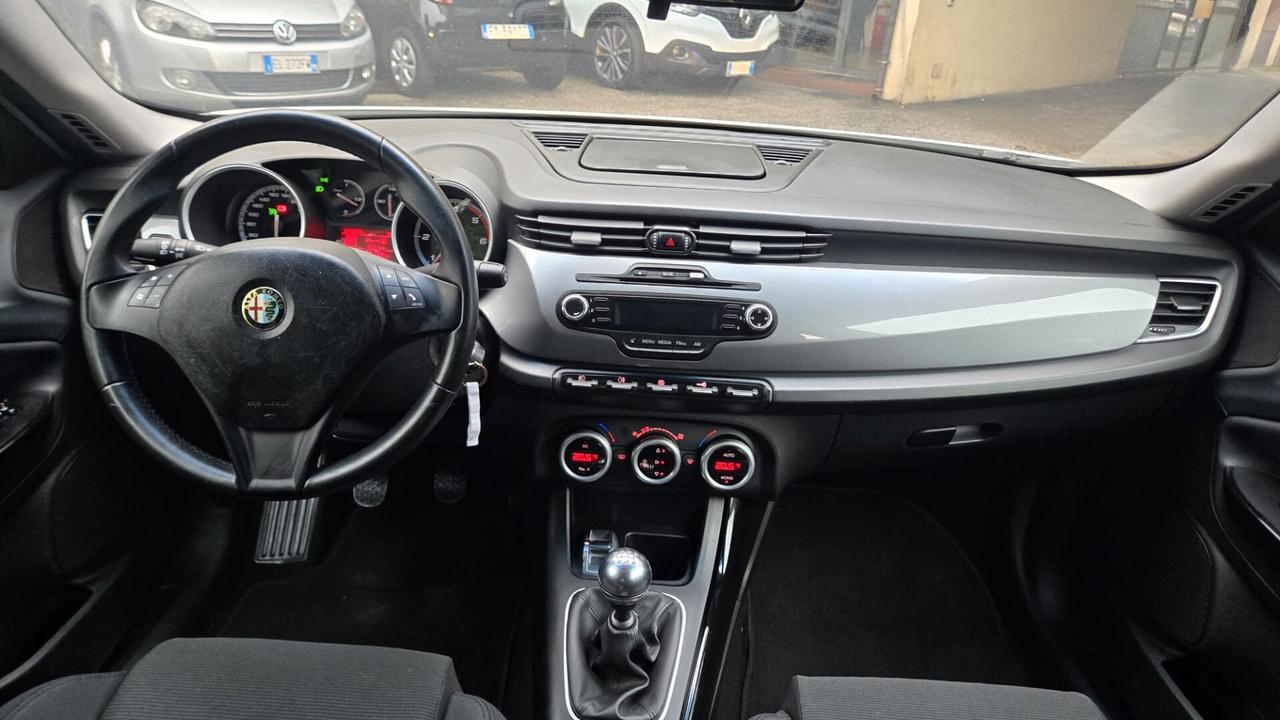 Alfa Romeo Giulietta 1.6 JTDm-2 105 CV Exclusive