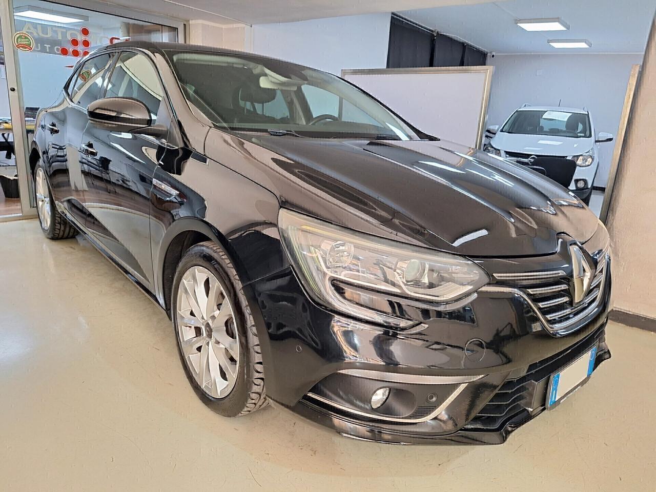 Renault Megane 1.5 dCi 110CV EDC Energy Intens