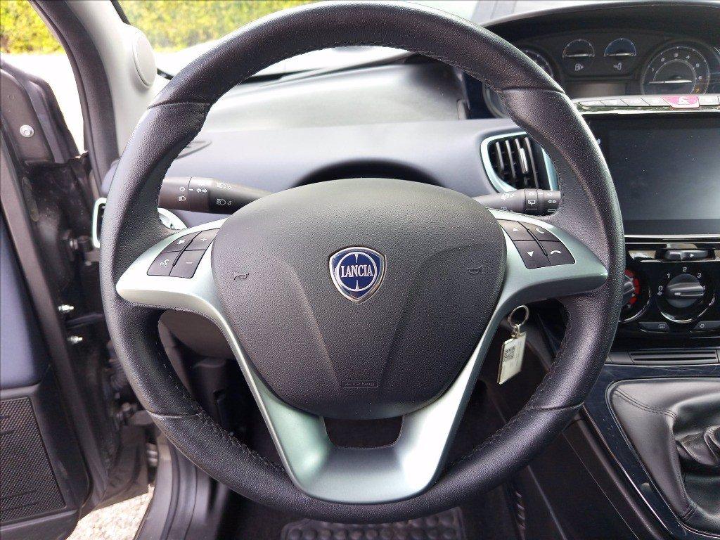 LANCIA Ypsilon 1.0 firefly hybrid Gold Plus s&s 70cv 5p.ti del 2024