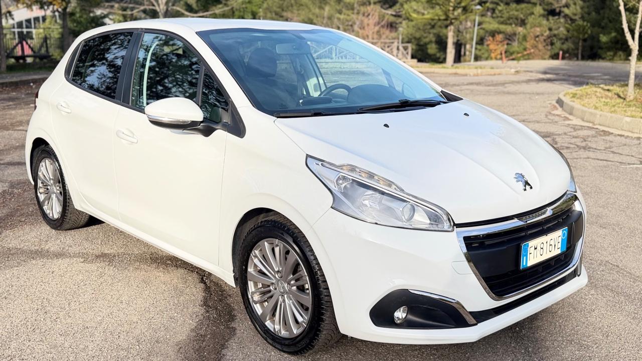 Peugeot 208 BlueHDi 75 5 porte Allure