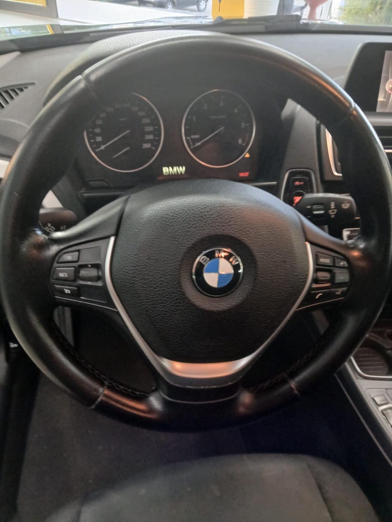 Bmw 120d 5p. Sport automatico xenon full