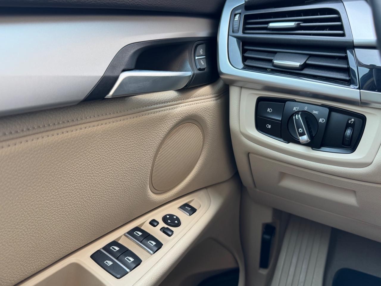 BMW X5 xDrive25d 218 CV – Garanzia 12 Mesi