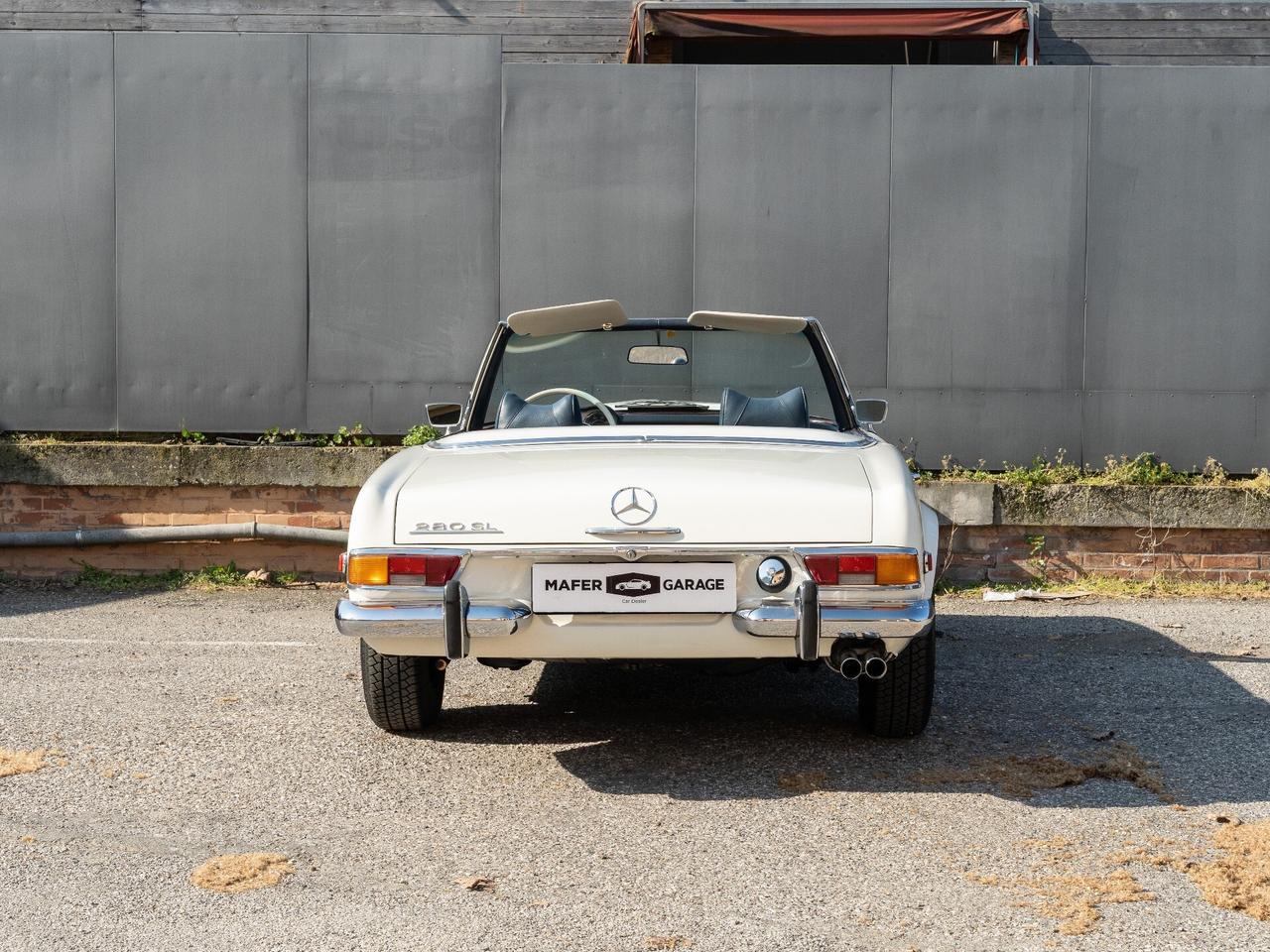 Mercedes-Benz SL 280 PAGODINO