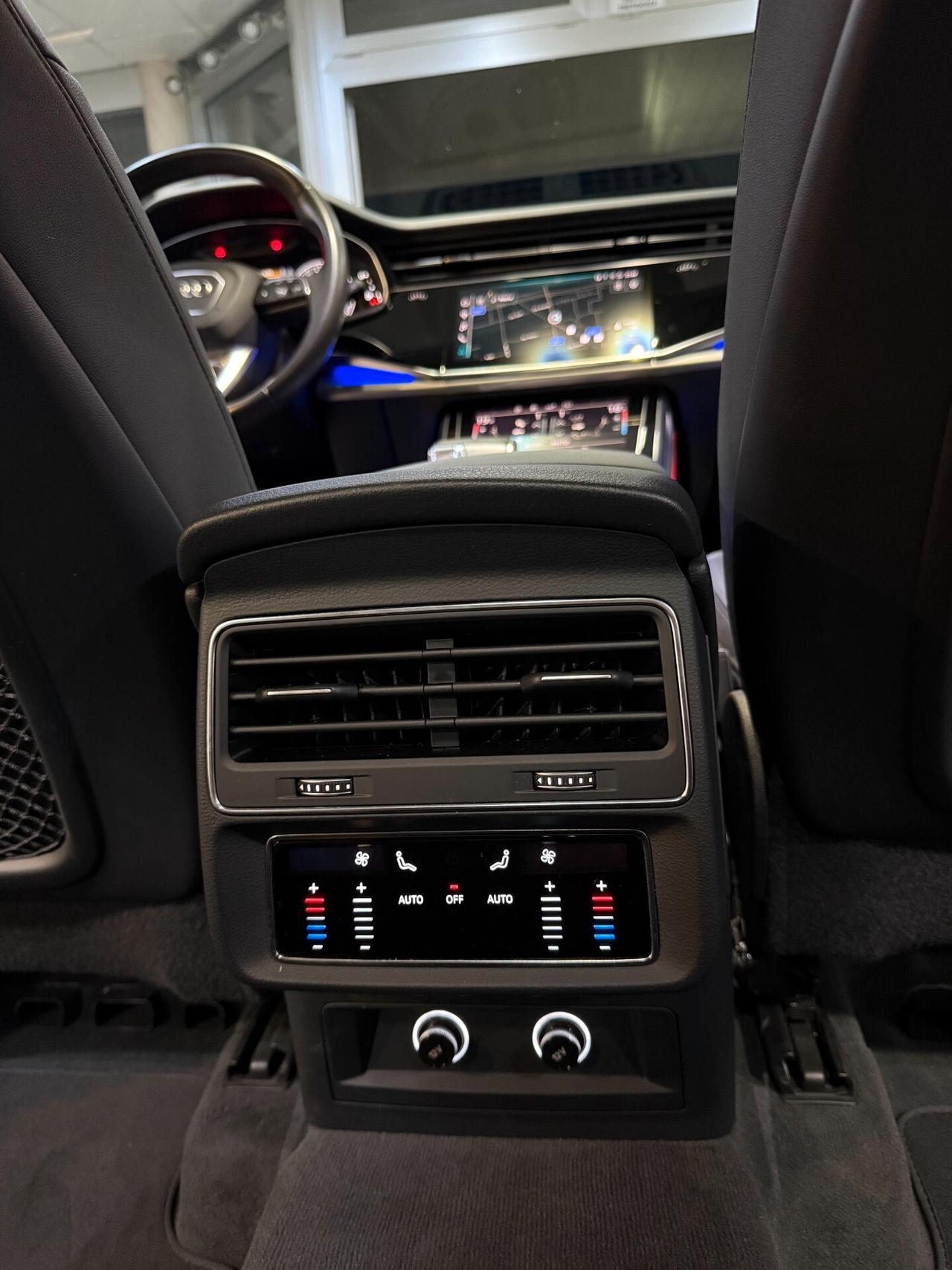 Audi Q7 Q5 Sportback 40 2.0 tdi mhev Business Advanced quattro s-tronic